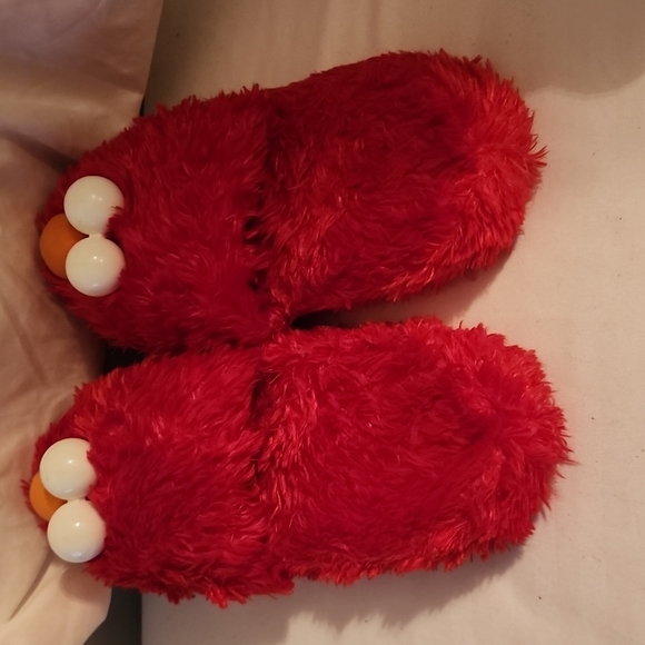 Sesame Street Elmo slippers - Picture 3 of 6